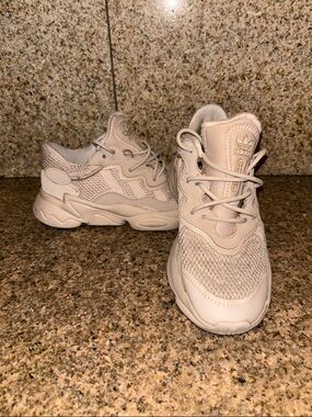 adidas Neutral Beige OZWEEGO Sneakers